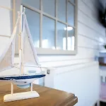 Pearl & Spice Hideaways - 2 Two Bedroom Nearby - Part Of The The Bay Filey Village With Pool, Gym And Direct Access, Pub, Restaurant, Tennis And Meadows Walks