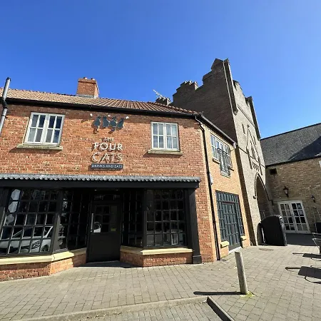 בית נופש Pearl & Spice Hideaways - 2 Two Bedroom Nearby - Part Of The The Bay Filey Village With Pool, Gym And Direct Access, Pub, Restaurant, Tennis And Meadows Walks Reighton