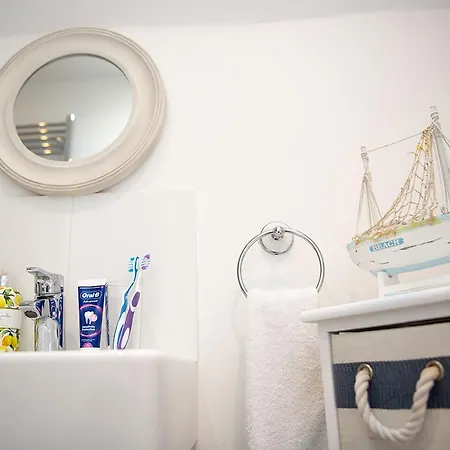 Ferienhaus Pearl & Spice Hideaways - 2 Two Bedroom Cottages Nearby - Part Of The The Bay Filey Holiday Village With Pool, Gym And Direct Beach Access, Pub, Restaurant, Tennis And Meadows Walks *