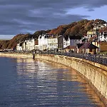 Pearl & Spice Hideaways - 2 Two Bedroom Nearby - Part Of The The Bay Filey Village With Pool, Gym And Direct Access, Pub, Restaurant, Tennis And Meadows Walks Tatil Evi Reighton