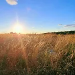 Pearl & Spice Hideaways - 2 Two Bedroom Nearby - Part Of The The Bay Filey Village With Pool, Gym And Direct Access, Pub, Restaurant, Tennis And Meadows Walks Tatil Evi *